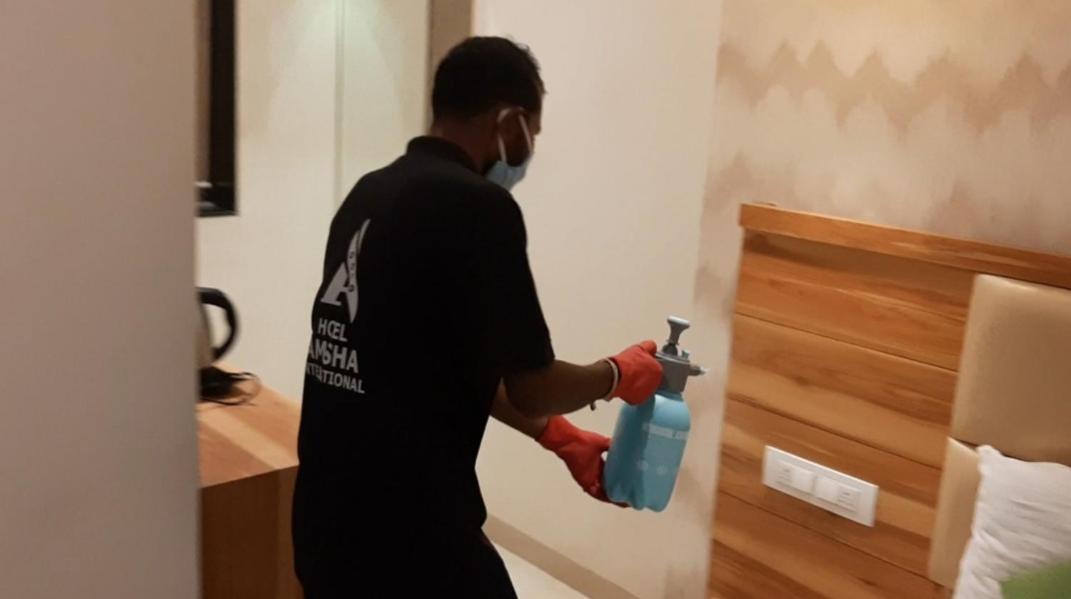 Hotel Amisha International Σουράτ Εξωτερικό φωτογραφία