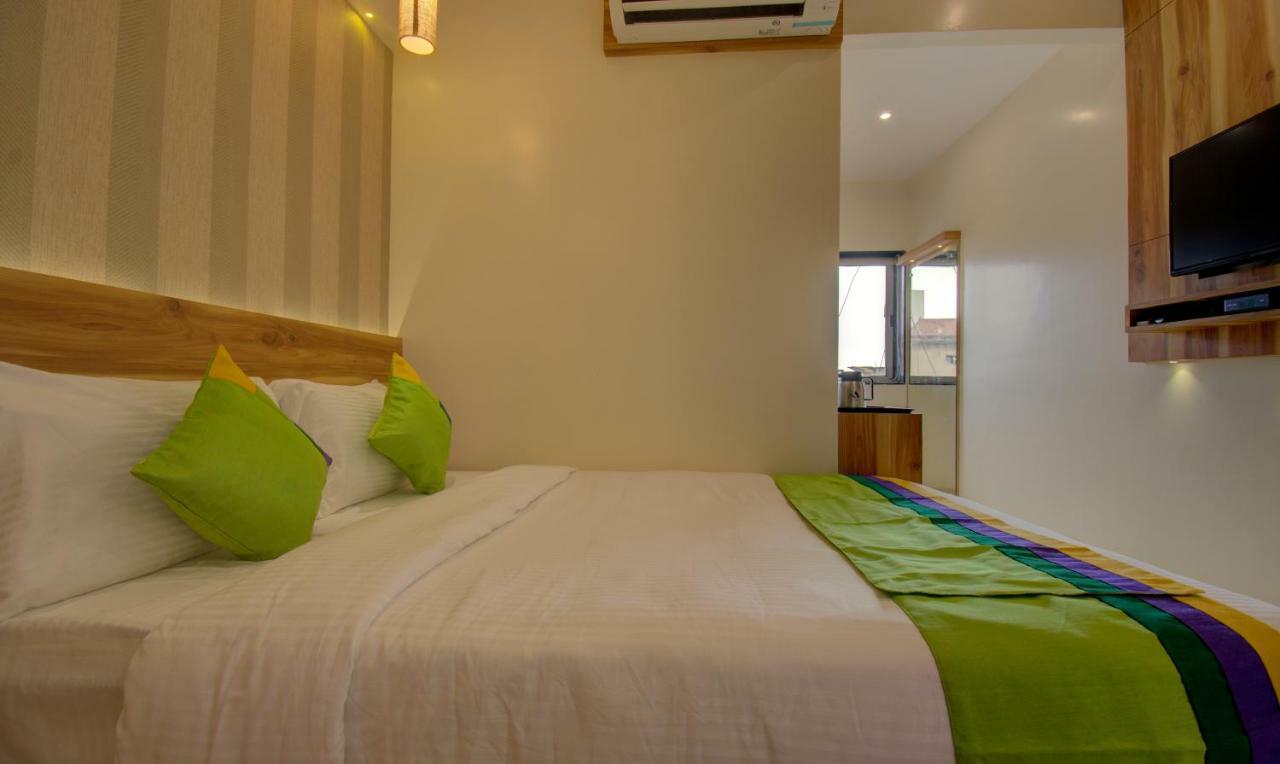 Hotel Amisha International Σουράτ Εξωτερικό φωτογραφία