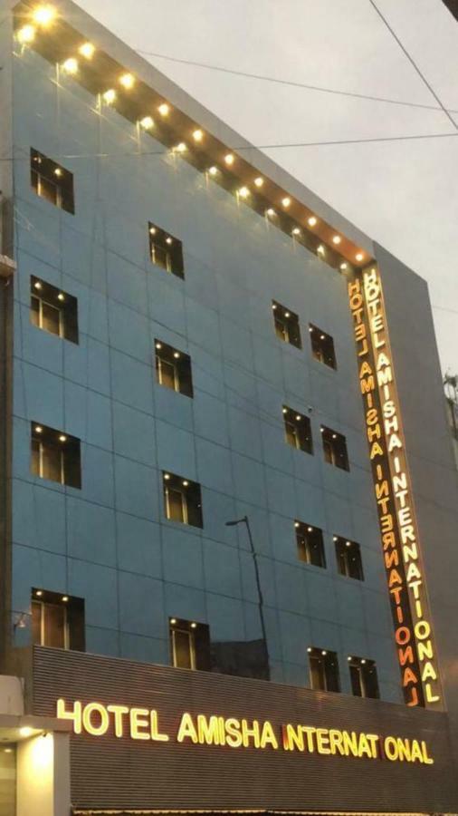 Hotel Amisha International Σουράτ Εξωτερικό φωτογραφία